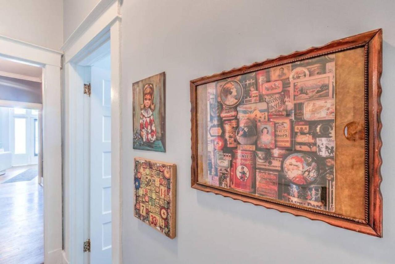 Elegant Colonial With Lovely Details And Character Мемфис Экстерьер фото